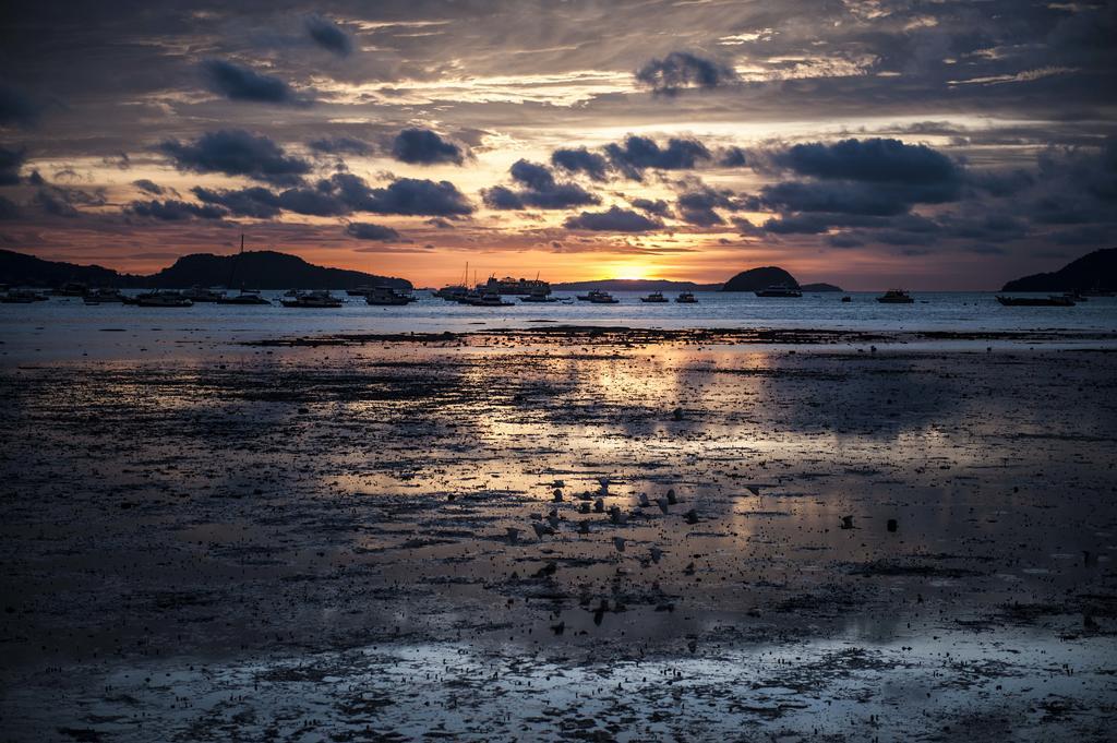Sea Space Villa Phuket Rawai Eksteriør bilde